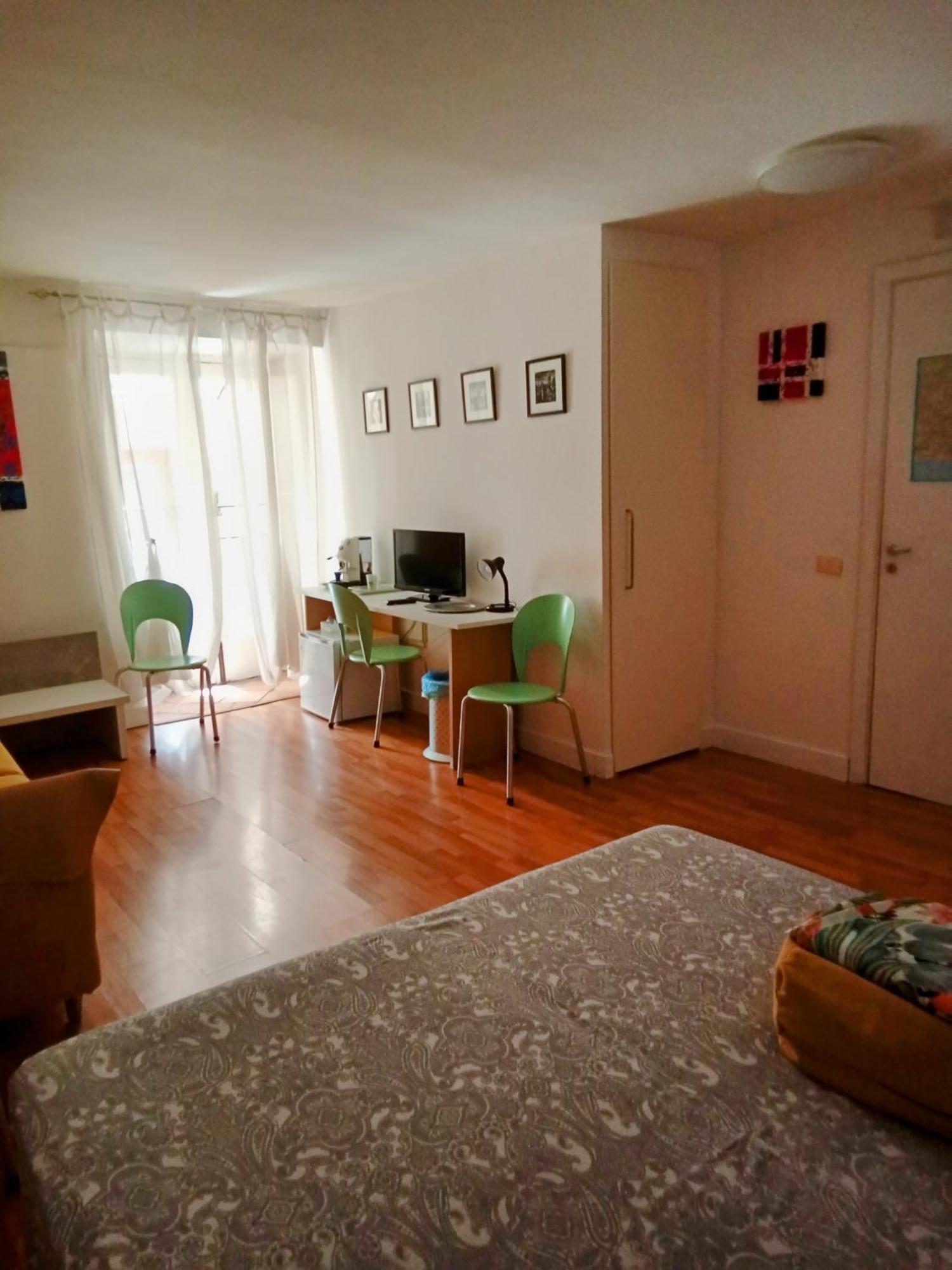 Spazio Hotel Наполи Екстериор снимка